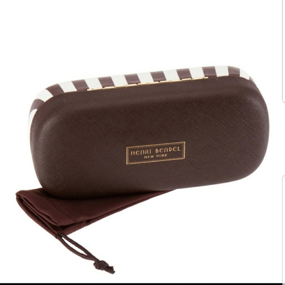 Henri Bendel Jean Round Sunglasses - Picture 4 of 8